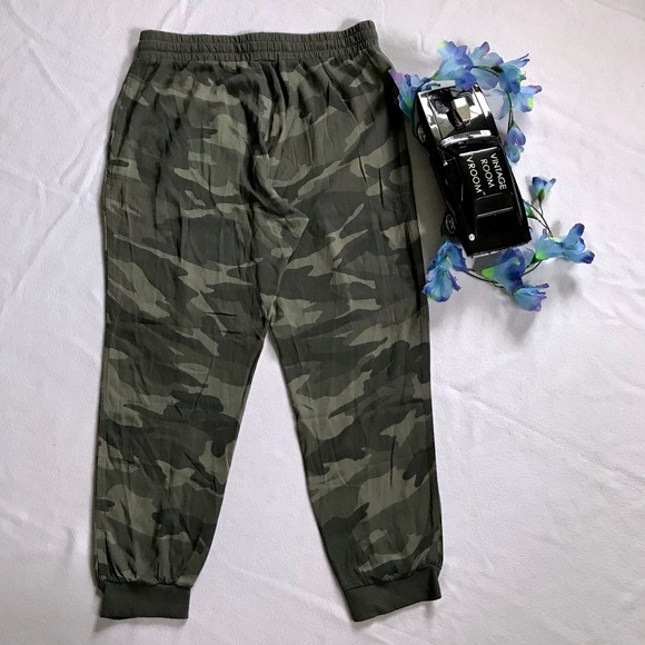 Splendid NWOT Camo Lightweight Jogger Women Various - Picture 5 of 12